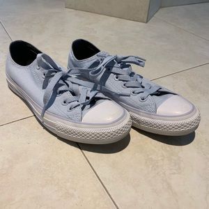 Light blue Converse size 7